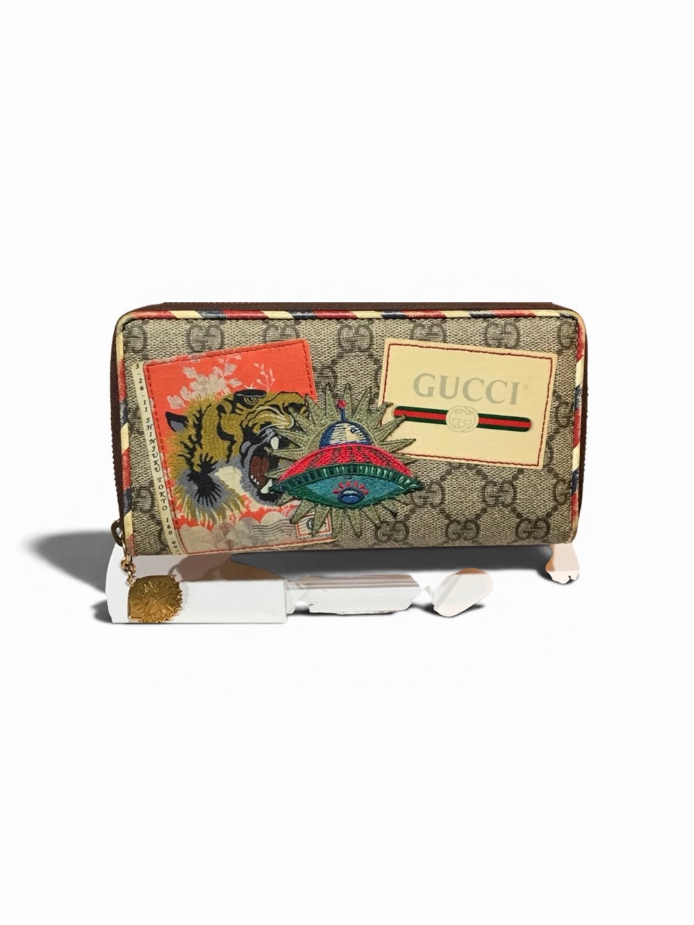 Gucci Courier GG Supreme Zippy Wallet 🛸👽